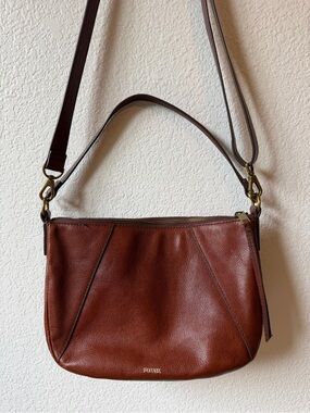 Fossil Chestnut Brown Leather Crossbody Bag with Adjustable Strap